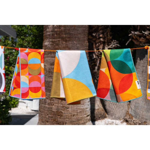 Starburst Hand Towel 1834 x 2434