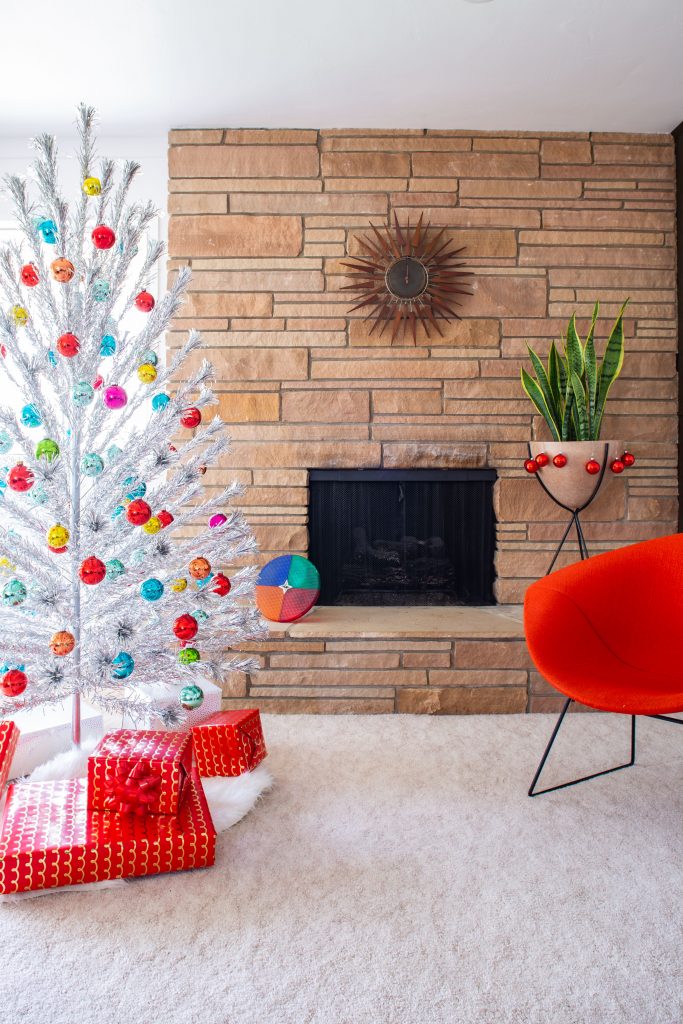 How to Nail Your Mid Century Christmas Decor - Atomic Ranch