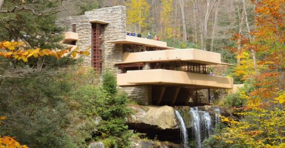 We Can't Get Enough Of Cantilevers - Atomic Ranch