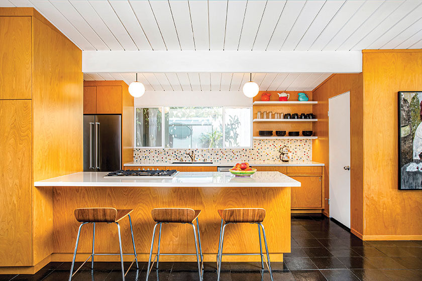 Kitchen Cabinets in Orange, California - MRCC 2021