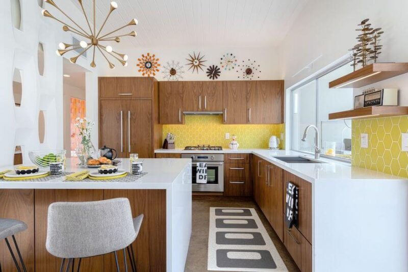 Palm Springs Modernism Week 2024 Atomic Ranch   Sunmor Kitchen Modernism Week 1 800x534 