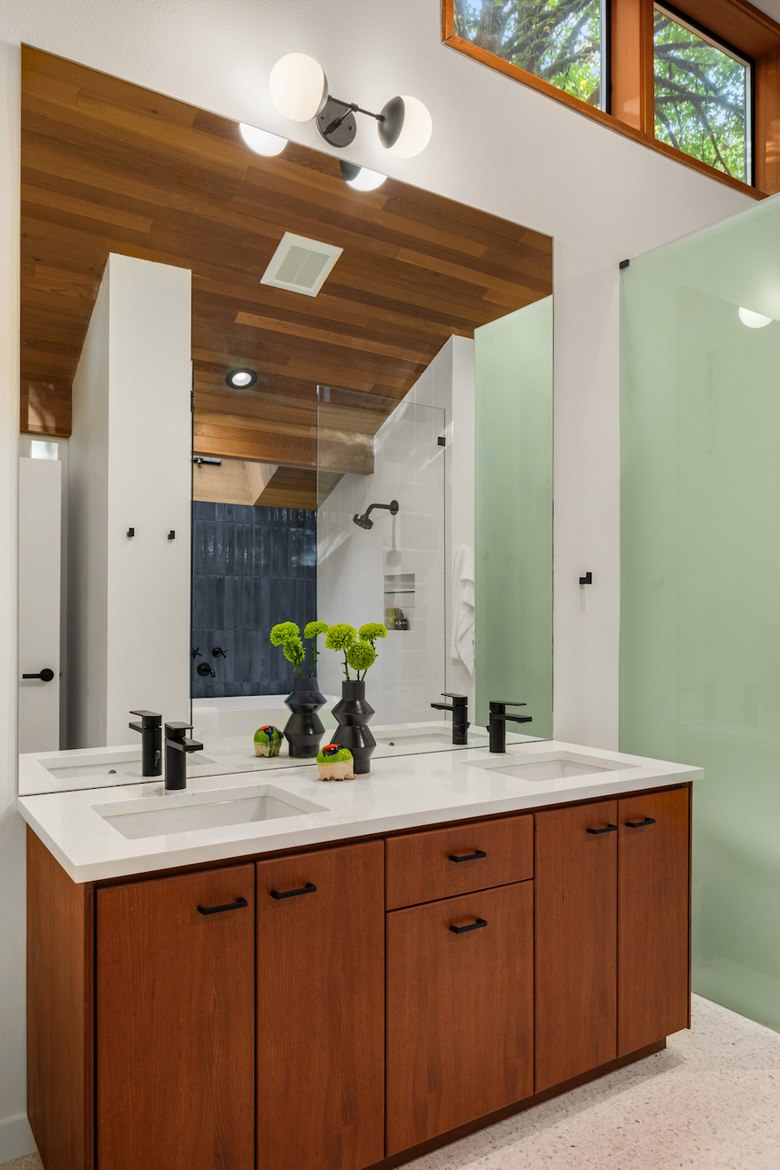 clerestory windows and original teak ceiling in MCM renovated bathroom